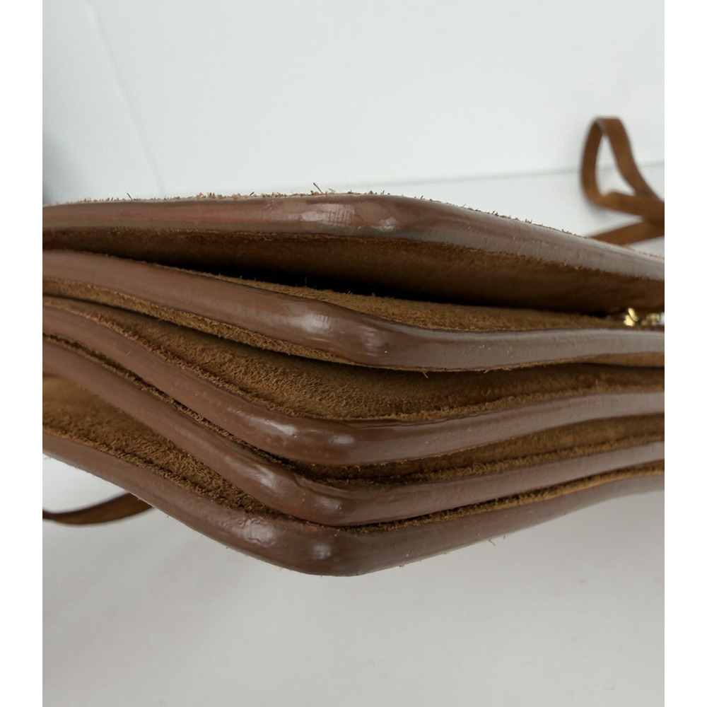 Saint Laurent Dylan Shoulder Bag Small in Brown Suede and Gold-Tone Hardware - Picture 5 of 15